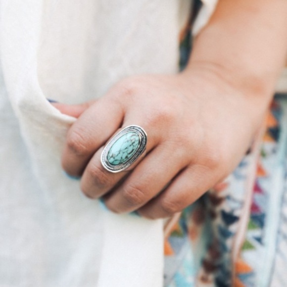 "SALE" Vintage Turquoise Stone Ring - Picture 1 of 4